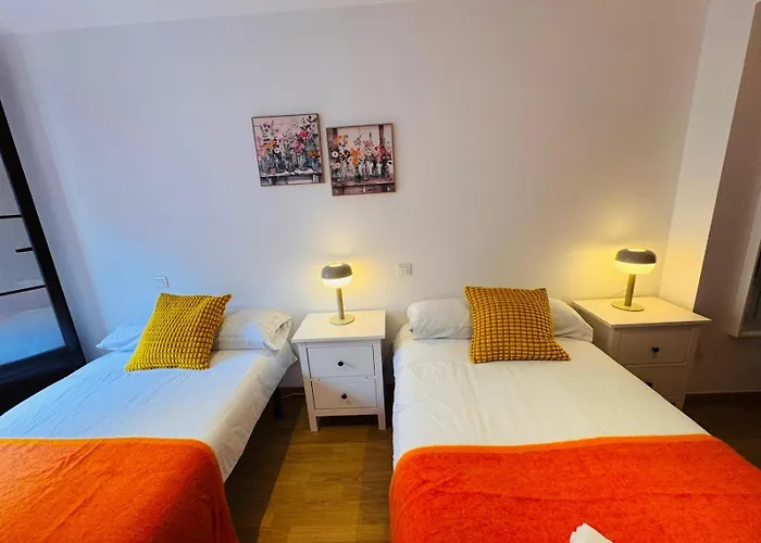 Magnifico En El Corazon De La Ciudad Y Con Garaje Incluido Daire